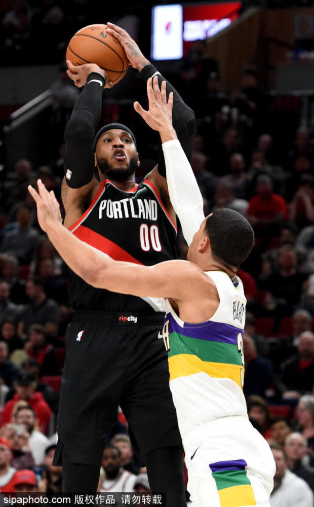 爵士完胜鹈鹕，利拉德状态火热的简单介绍