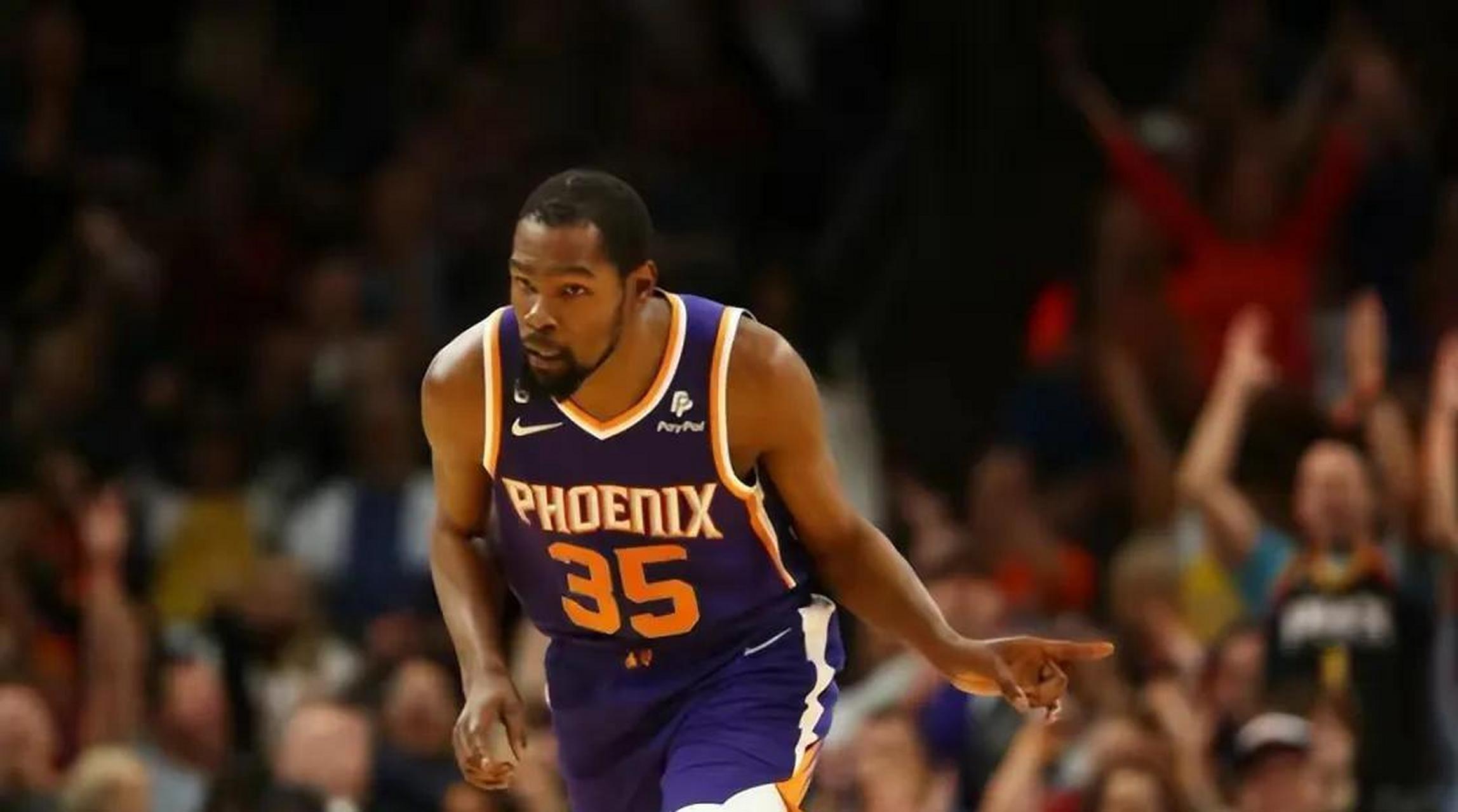 上海队力克掘金，伦纳德扛起全队